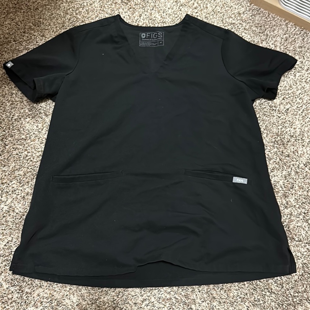 Figs three pocket scrub top